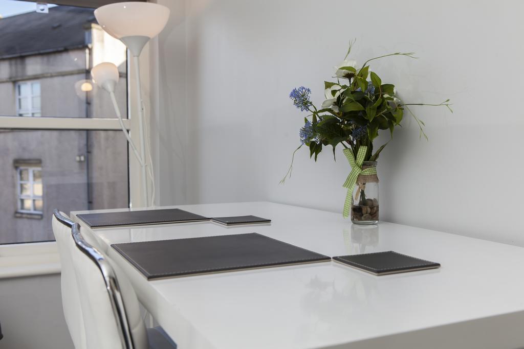 Amazing - Annandale St Near The Playhouse - Free Parking Appartement *