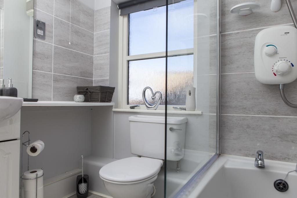 Amazing - Annandale St Near The Playhouse - Free Parking Appartement *